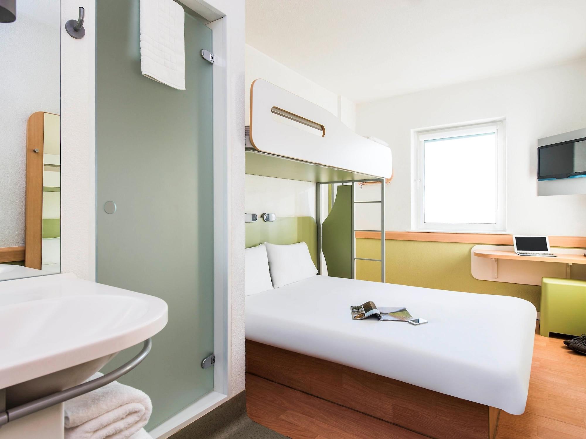 Ibis Budget Leeds Centre Crown Point Road Exteriör bild