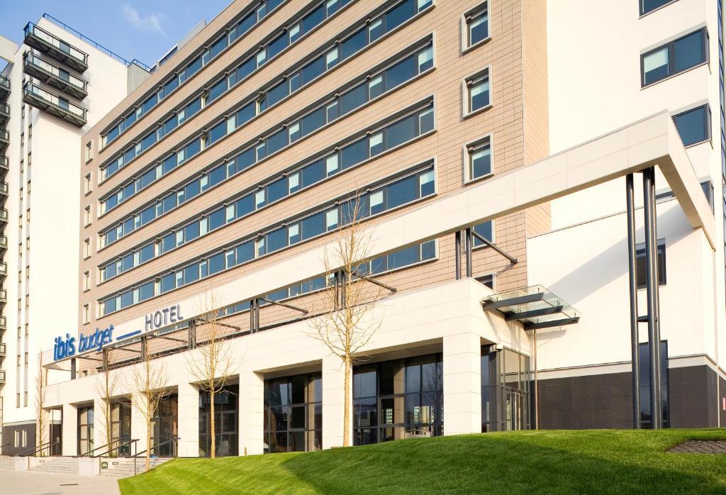 Ibis Budget Leeds Centre Crown Point Road Exteriör bild
