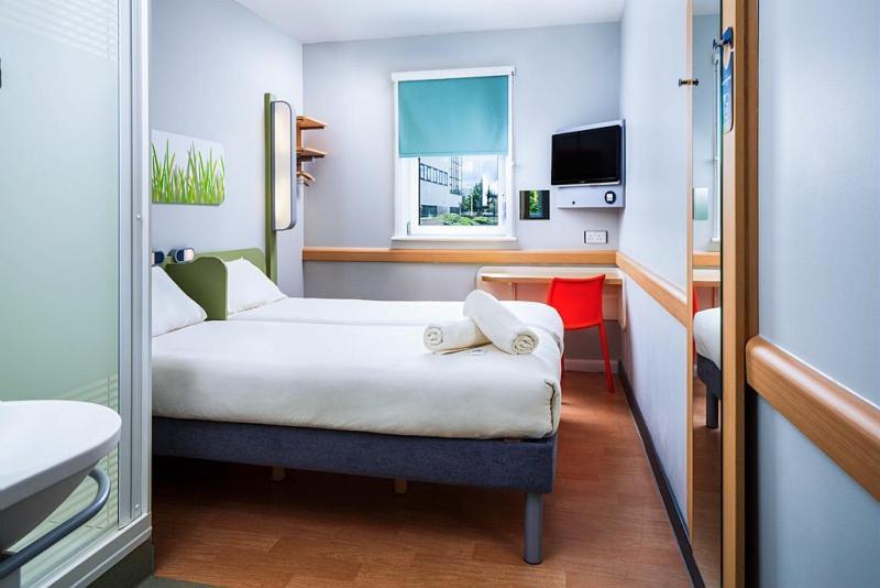 Ibis Budget Leeds Centre Crown Point Road Exteriör bild